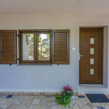 Apartment Anton 61 Pax Crikvenica